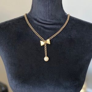 Stella & Dot adjustable bow and pearl necklace